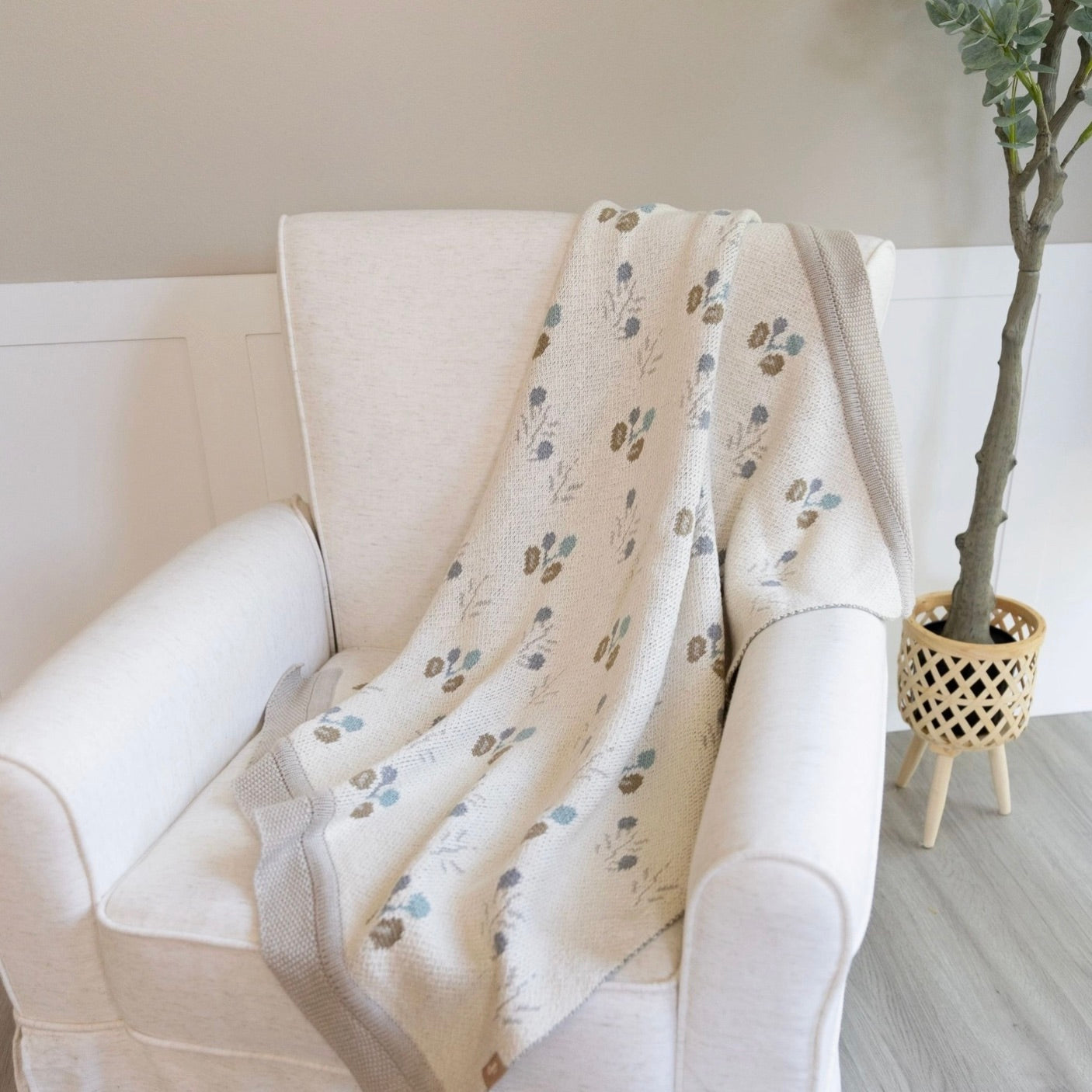 Organic Cotton Knitted Baby Blanket